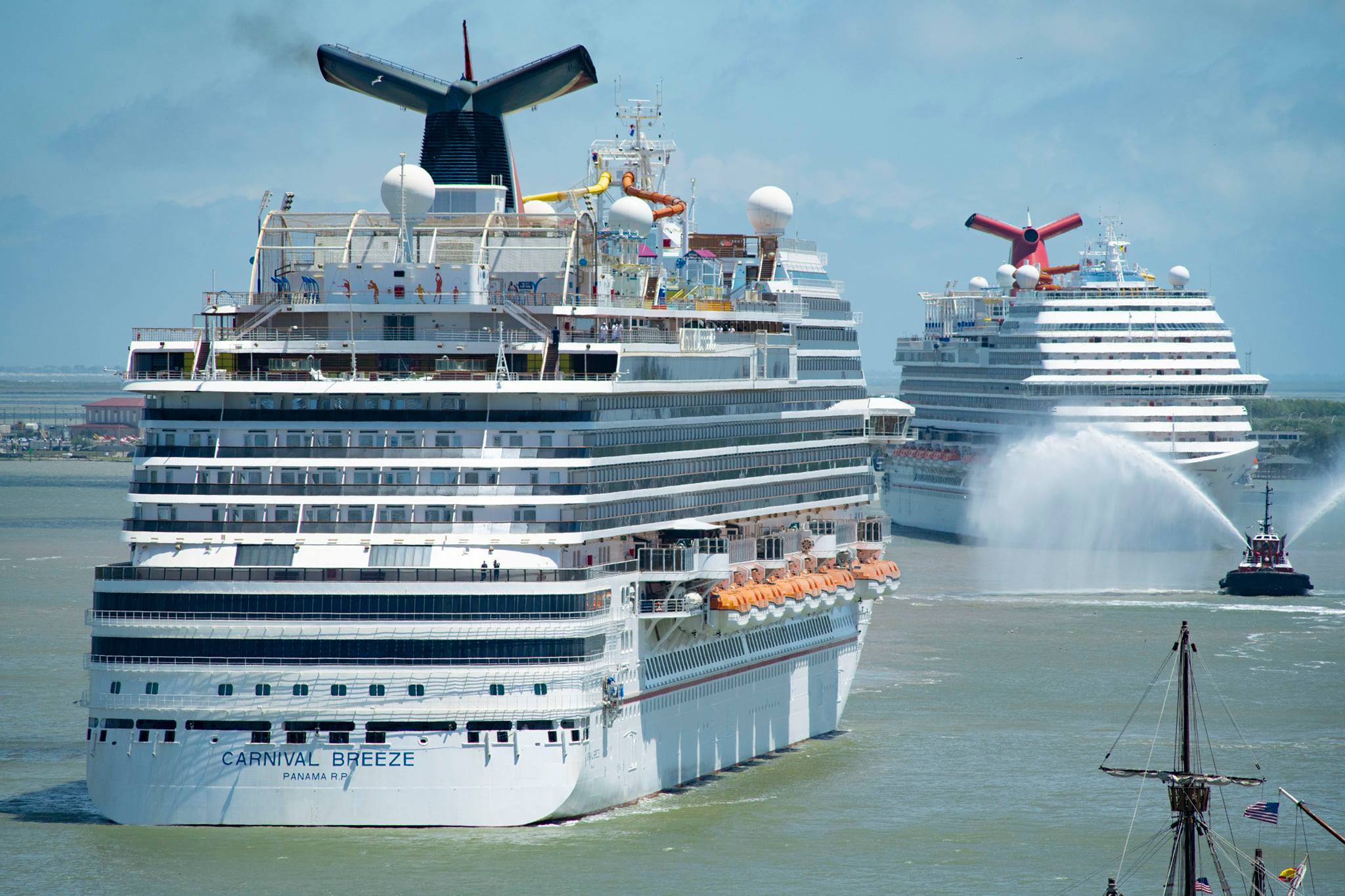 Carnival Vista and Carnival Breeze back in Galveston