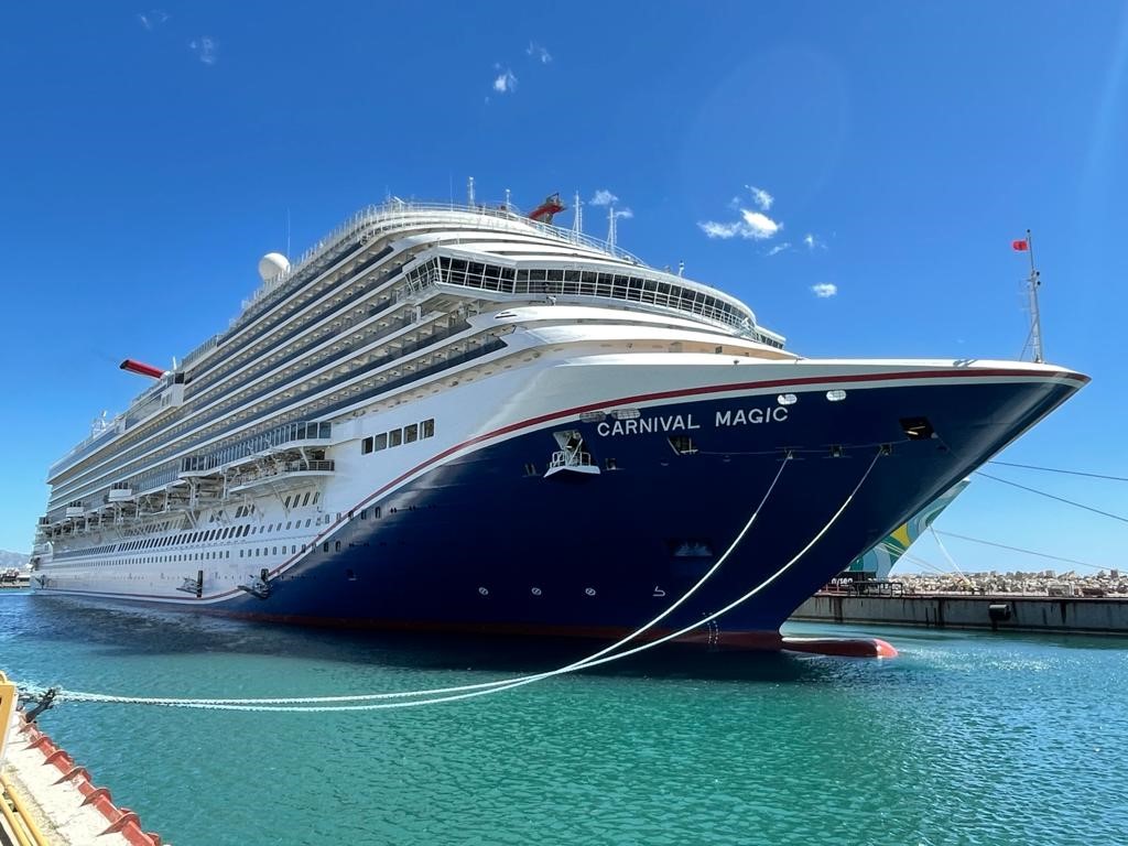 Carnival & Royal Caribbean to Relax COVID Testing for Certain Sailings; Is  DCL Next? - DCL Fan