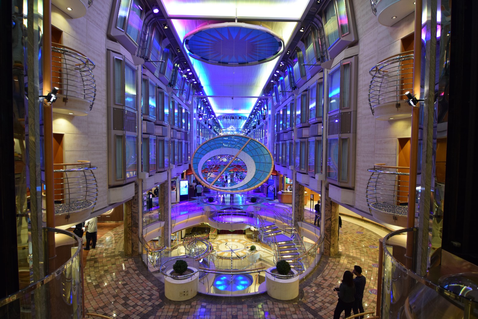 Mariner of the Seas promenade