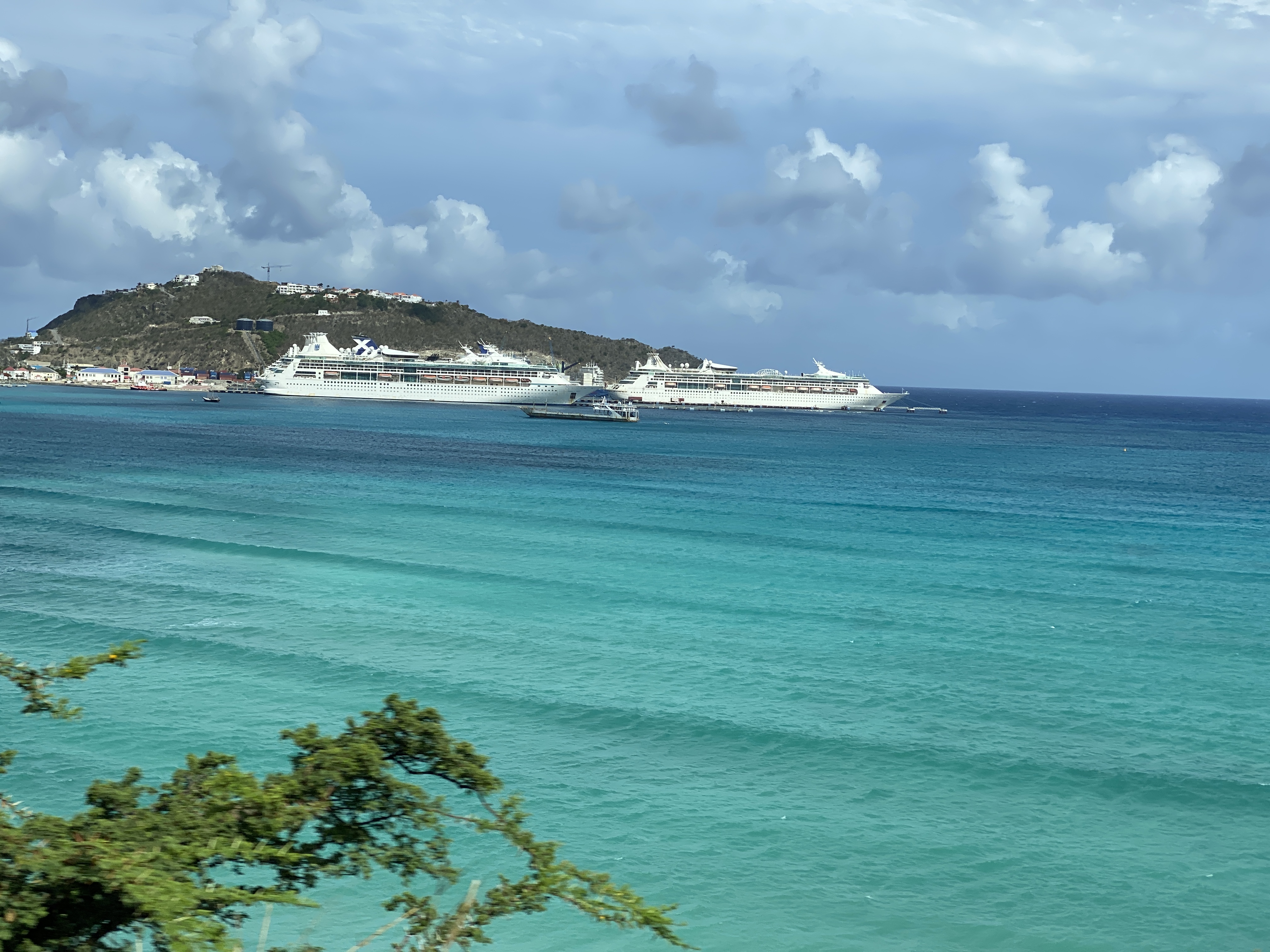 Ships docked in St. Maarten