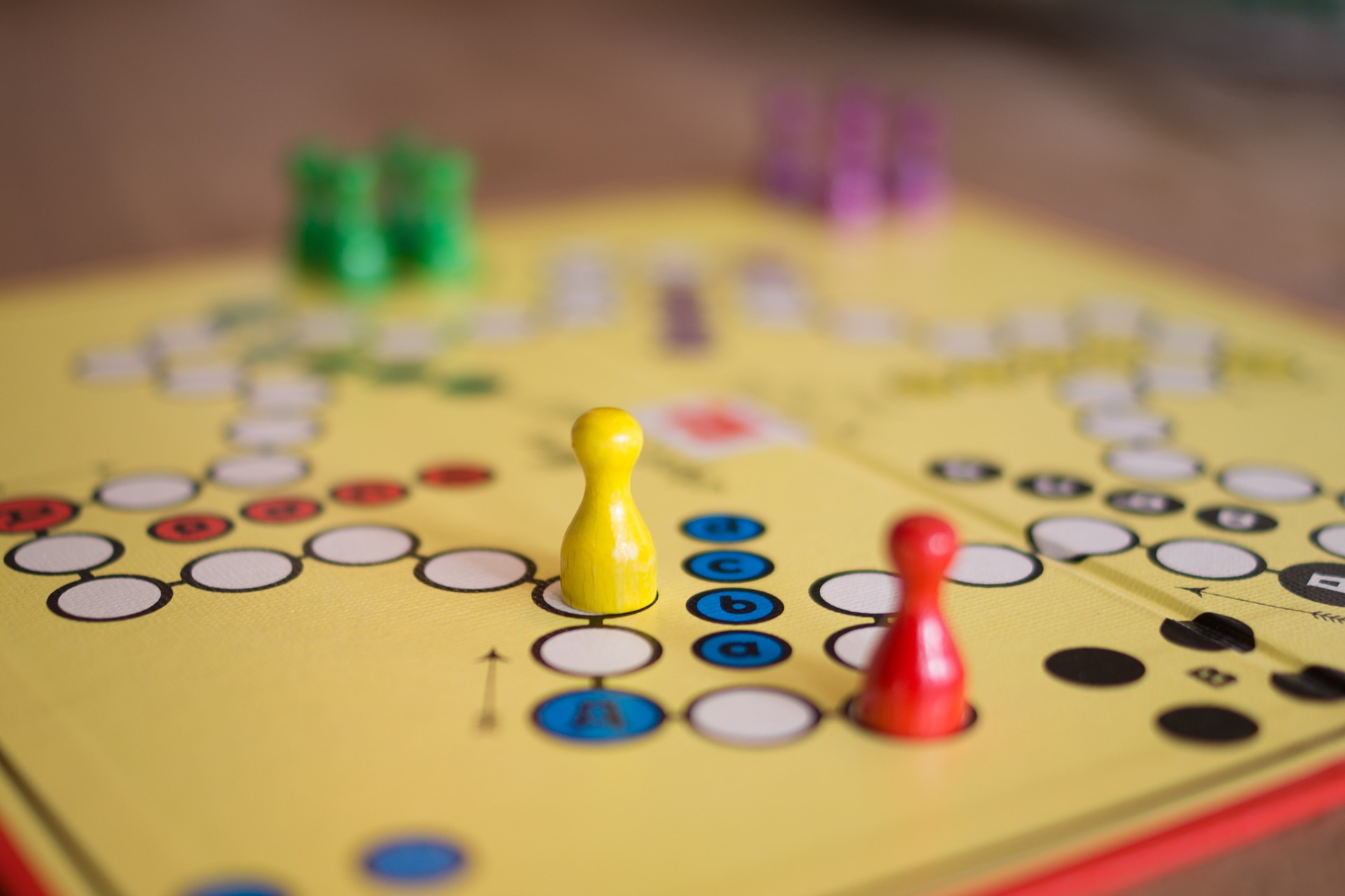 Board game (source: Skitterphoto, Pixabay)
