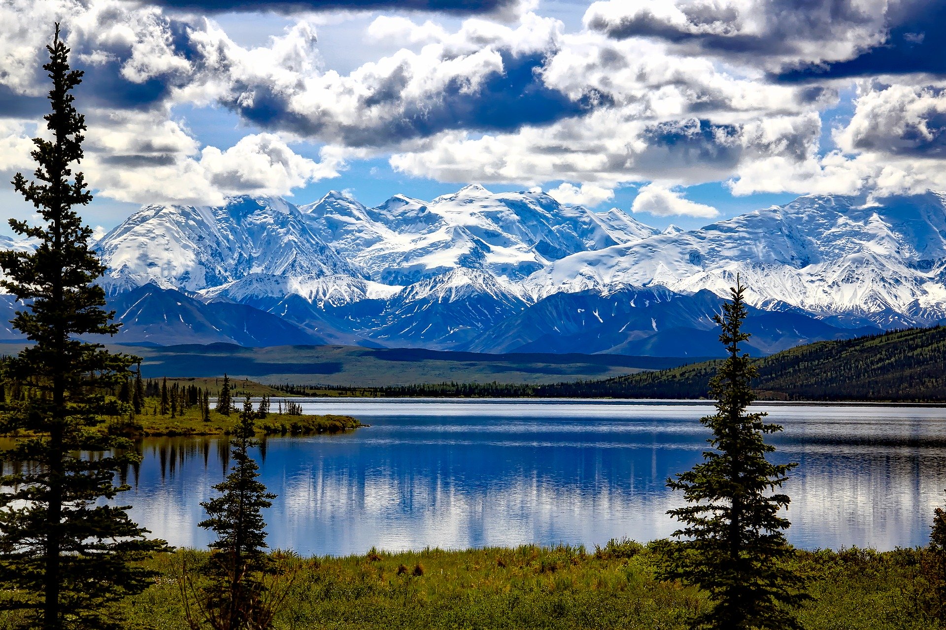 Denali National Park in Alaska (source: 12019, Pixabay)