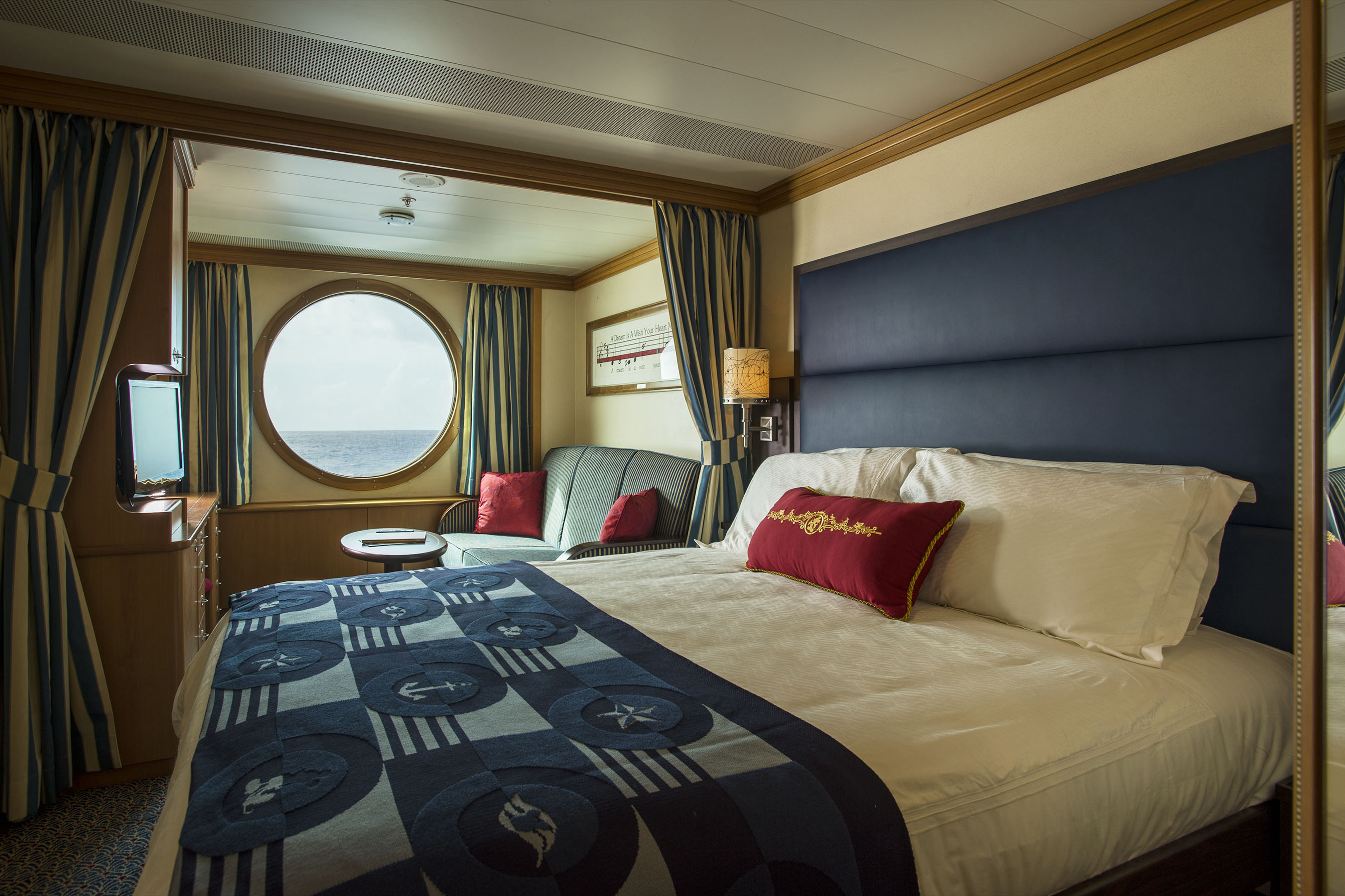 Disney Magic stateroom