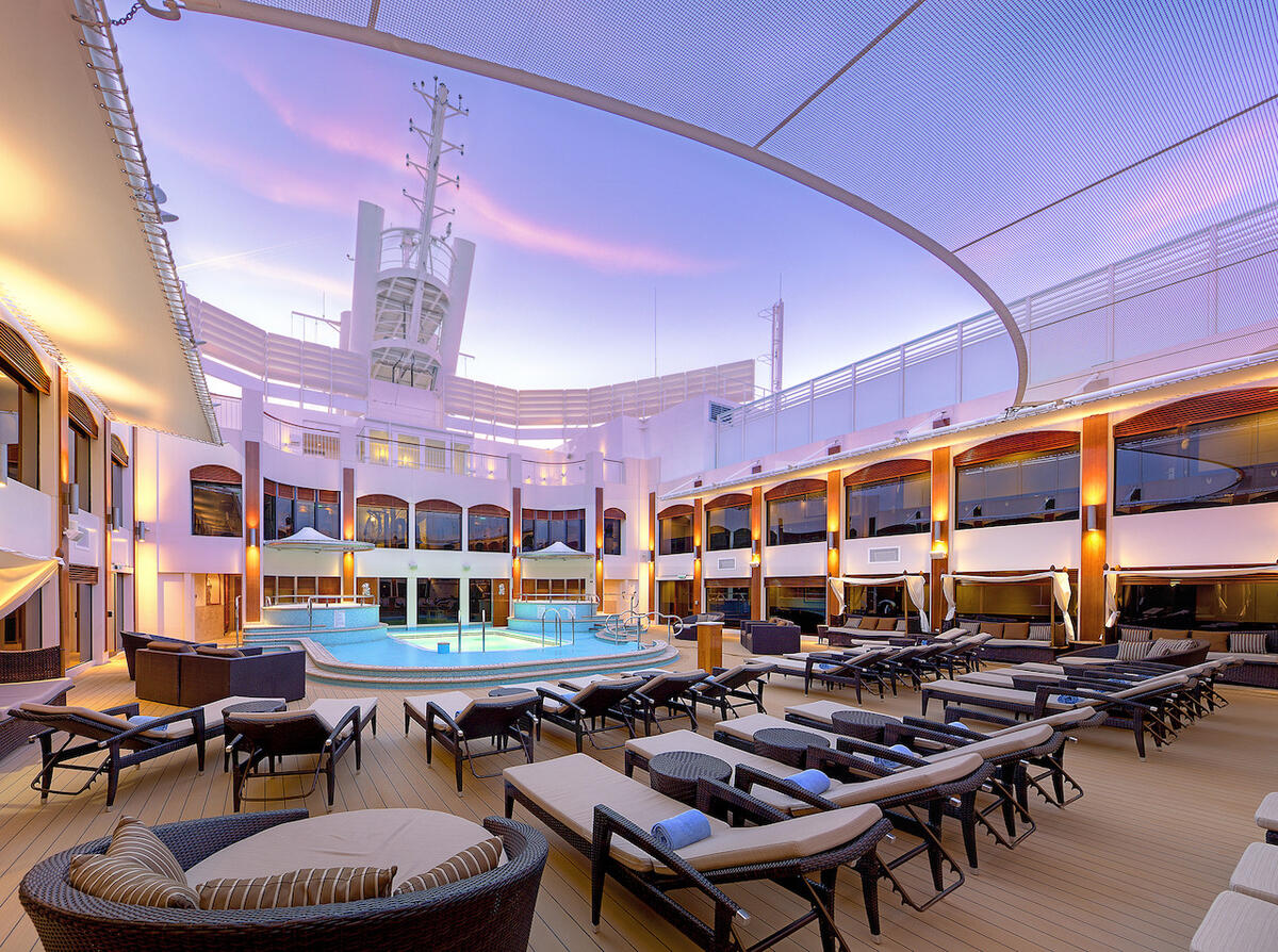 Guide and tips to Norwegian Cruise Line’s The Haven