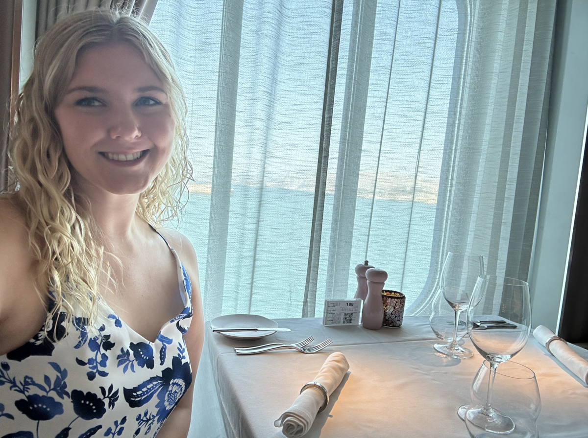 Eating Alone on a Cruise – Review