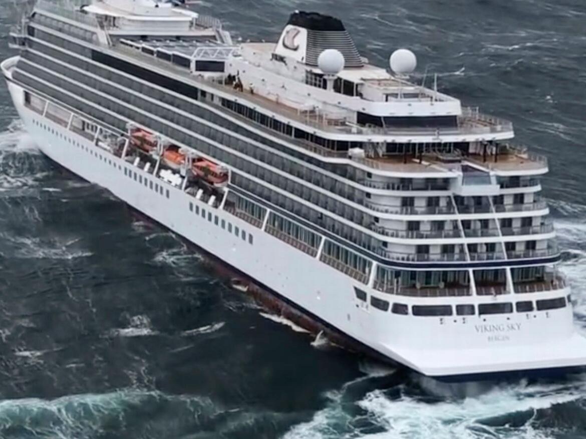 Viking Sky adrift