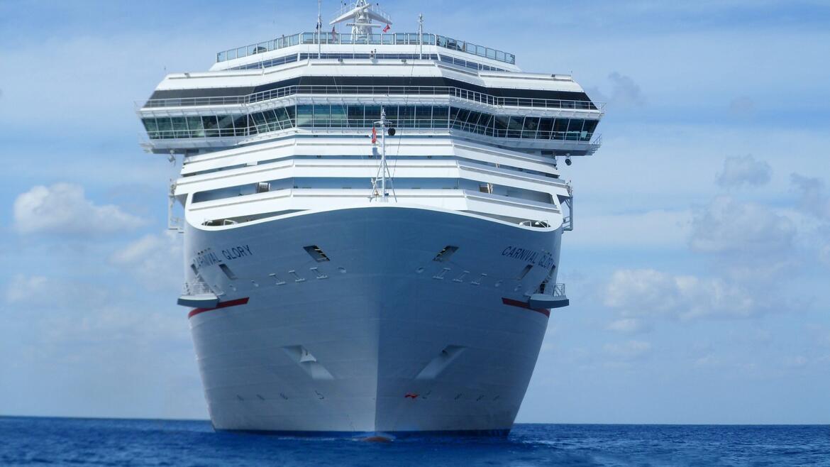 Carnival Glory bow
