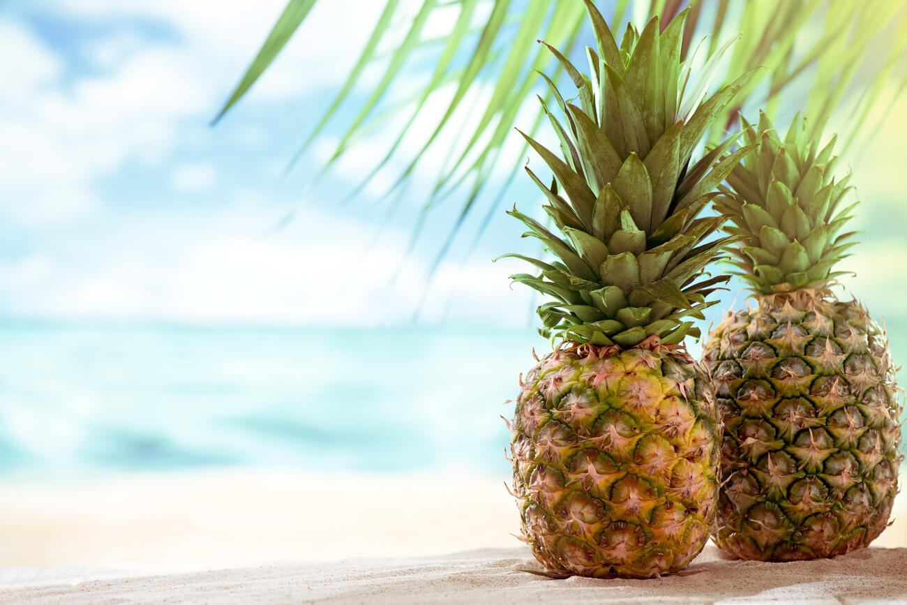 Pineapple swingers on cruise ships: The truth about upside down pineapples