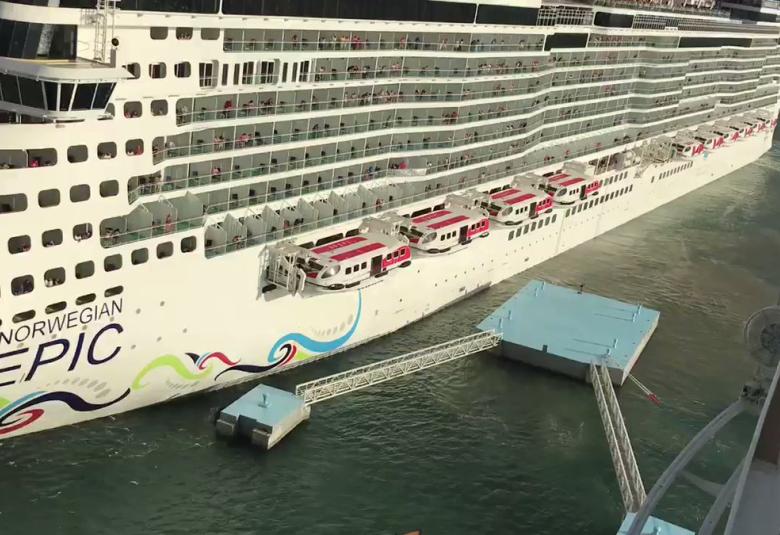 Norwegian Epic crashes into San Juan dock