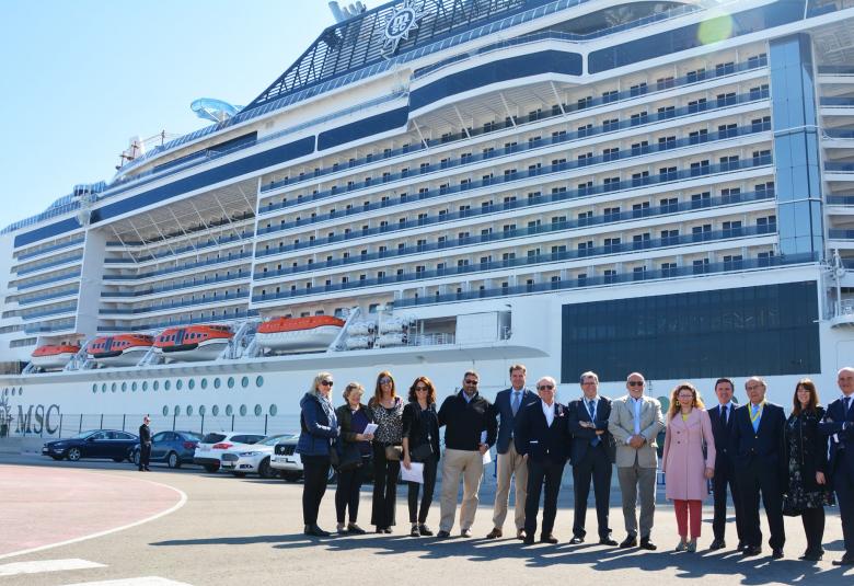 The port of Valencia hosts in Spain of one of the largest cruises in the world, the MSC Bellissima