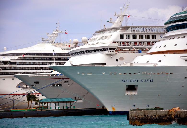 Cruise ships in Nassau