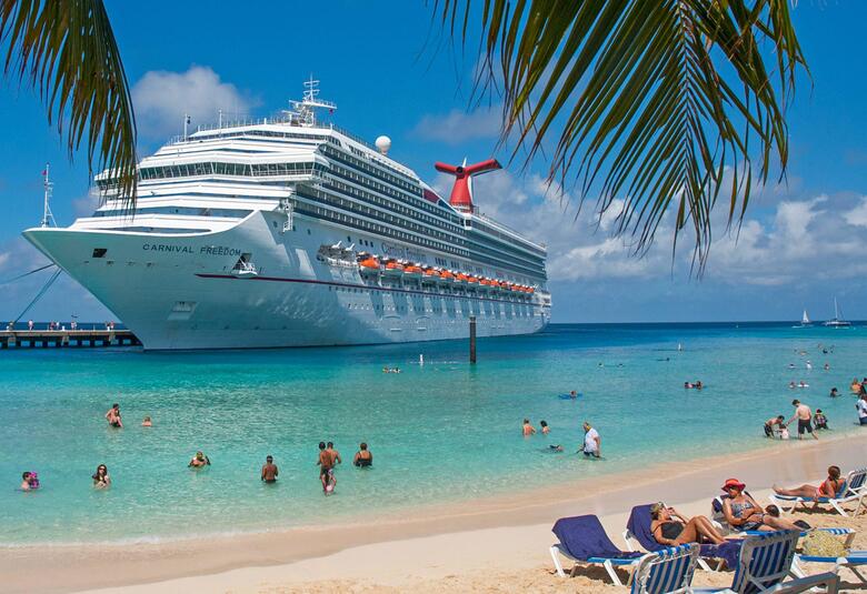 Carnival ship in Grand Turk