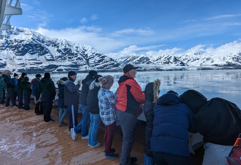Glacier viewing on Alaska