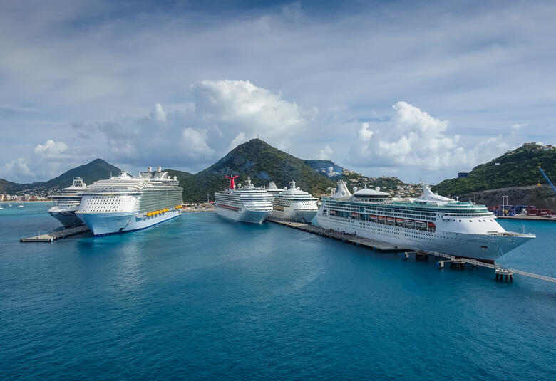 Cruise-Ships-St-Maarten
