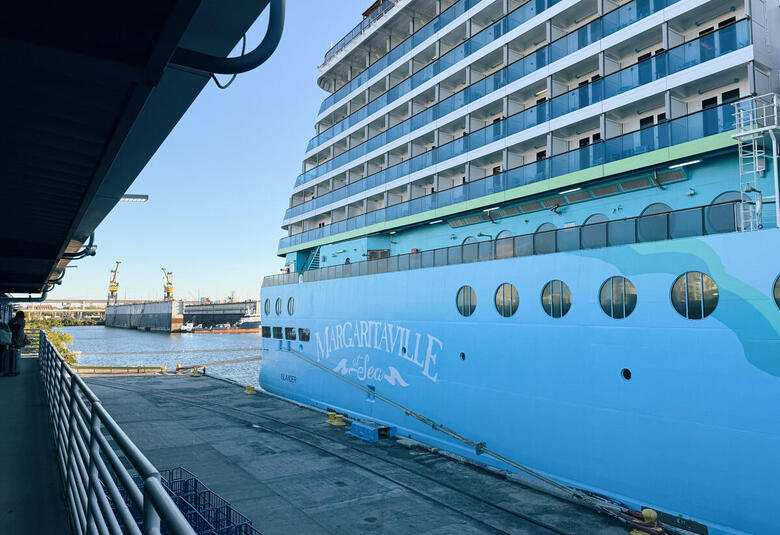 Margaritaville-Islander-Docked-Tampa-Aft