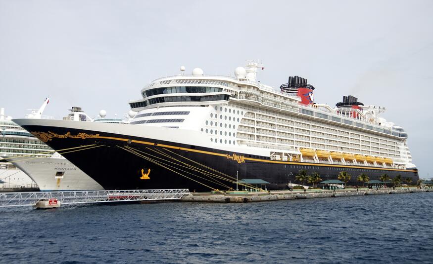 Disney-Dream-Docked-Nassau