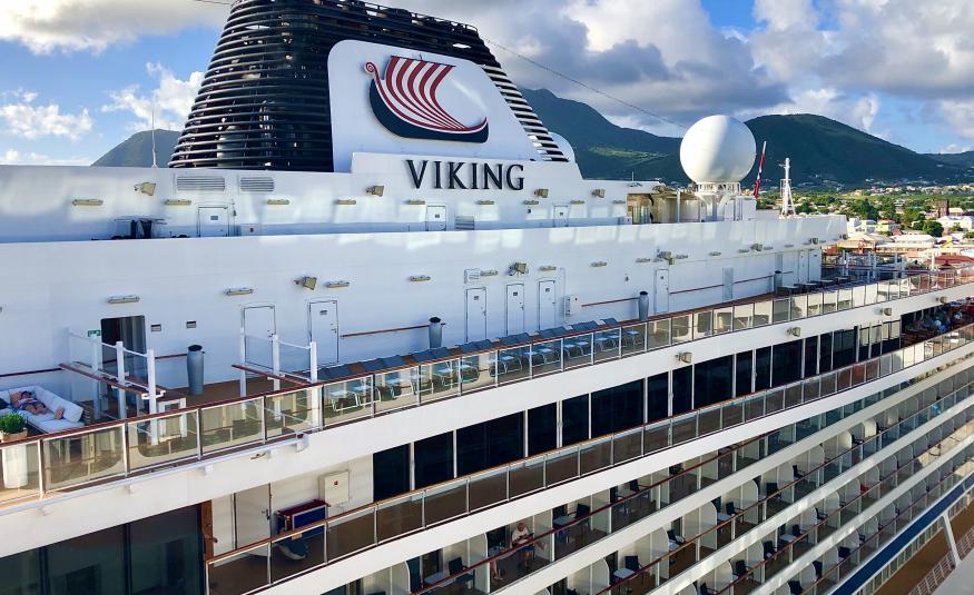 Viking ship in the Caribbean