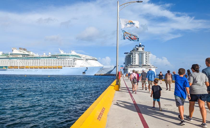 Cruise ships in Costa Maya
