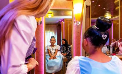 Bibbidi-Bobbidi-Boutique-at-Sea