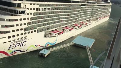 Norwegian Epic crashes into San Juan dock