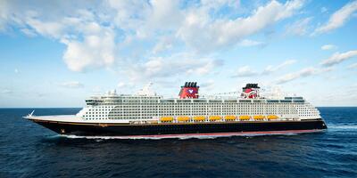 Disney Dream cruise ship at sea