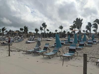 Bimini Beach club in the wind