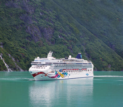 NCL Jewel Tracy Arm Alaska