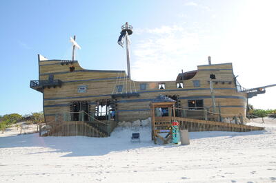 Pirate ship Half Moon Cay