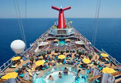 Carnival Sunshine pool deck