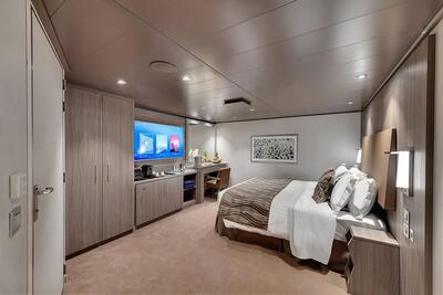 MSC interior suite