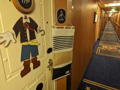 Disney Cruise Fish Extender