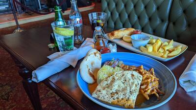 Pub lunch on QM2