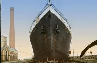 Titanic bow