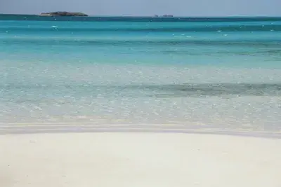 castaway-beach-water