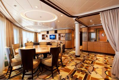 Disney Dream suite