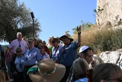 Tour Guide