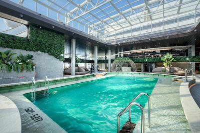 Botanic Garden Pool with retractable roof MSC WORLD AMERICA