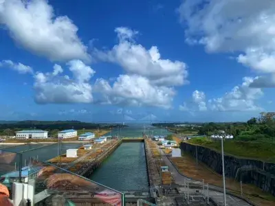 Panama Canal Edge
