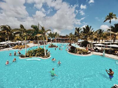 Harvest caye pool