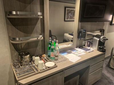 MSC cabin desk area