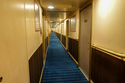 cruise-hallway