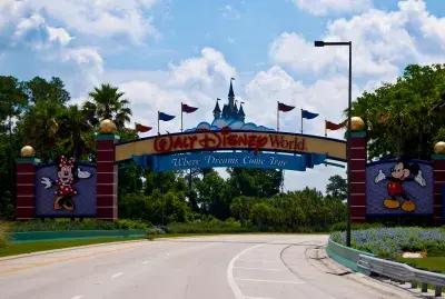 walt-disney-world-entrance