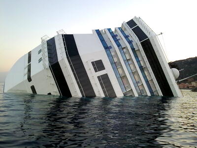 costa-concordia-wreck-aft