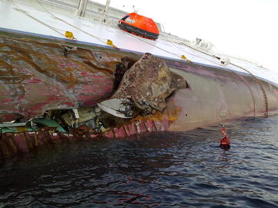 costa-concordia-wreck