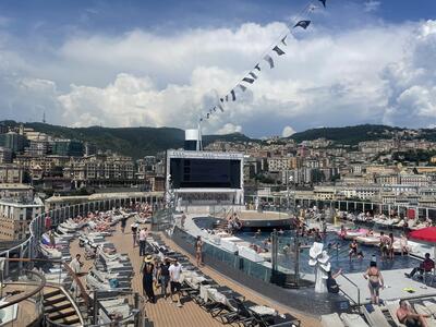 msc-seashore-docked-in-genoa