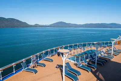 Pool deck Royal Princess