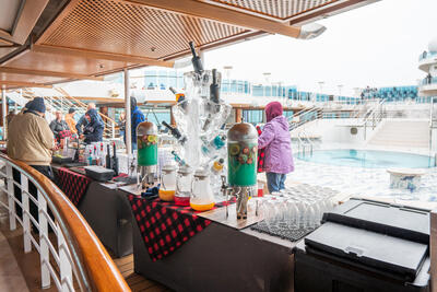 cruise ship pool deck