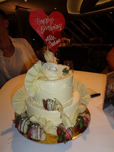msc-seascape-birthday-cake