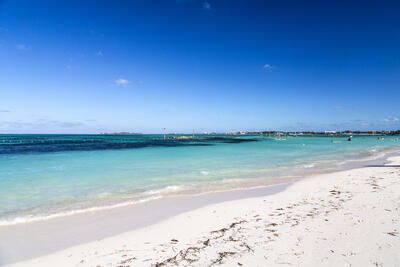 cable-beach-nassau