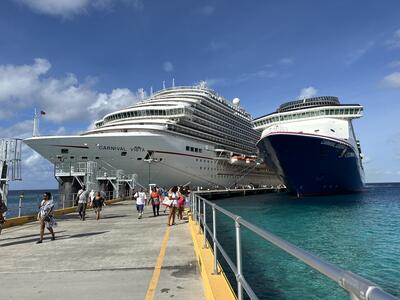 carnival-vista-docked-grand-turk